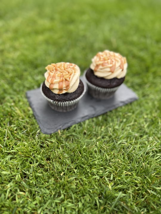 Snickers cupcakes – Sladké od Natálky